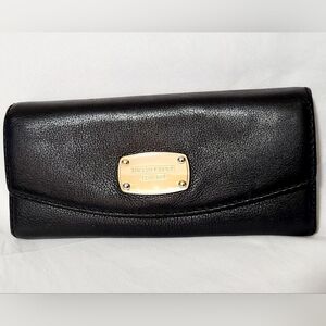 Michael Kors MK Wallet